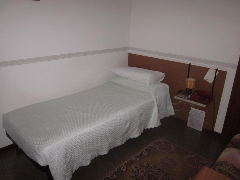 Albergo Leon Bianco Moggio Udinese Rom bilde